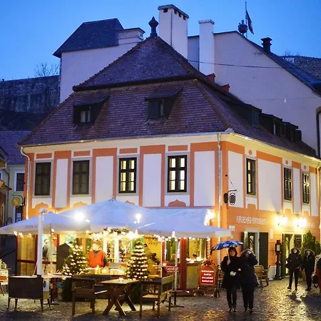 Szálloda Senator-ház 3*