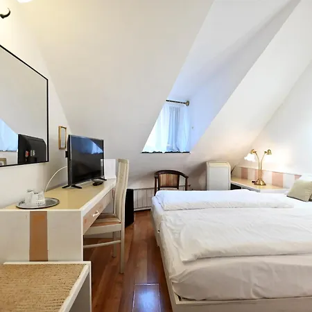 Senator Haz Hotel 3*