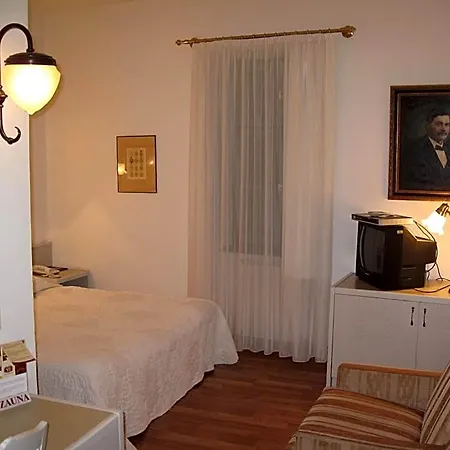 Hotel Senator Haz 3*