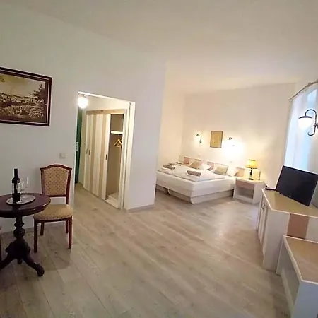 Senator Haz Hotel 3*