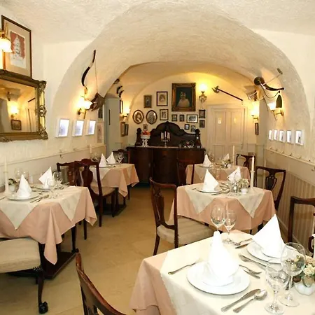 Senator-ház Szálloda