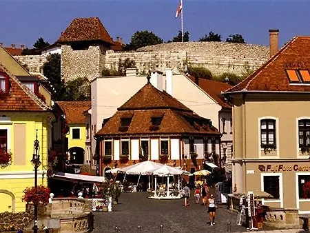 Senator Ház 3* Eger
