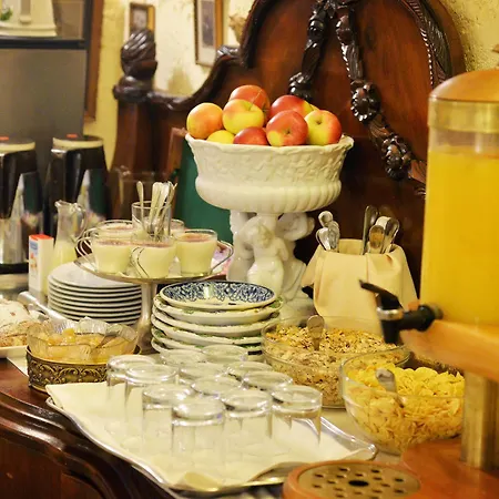 Senator-ház Szálloda Eger