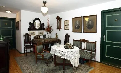 Senator Haz 호텔 에게르