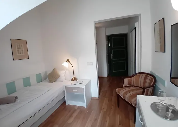 Senator Haz 3* 에게르