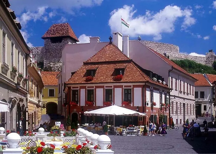 Senator Haz 호텔 에게르